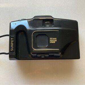 Sunpet Japanese 35mm Film Camera